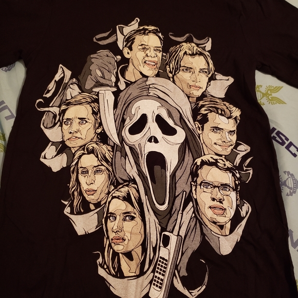 🎥 Scream Horror Movie T-Shirt 🎥 - Picture 2 of 3